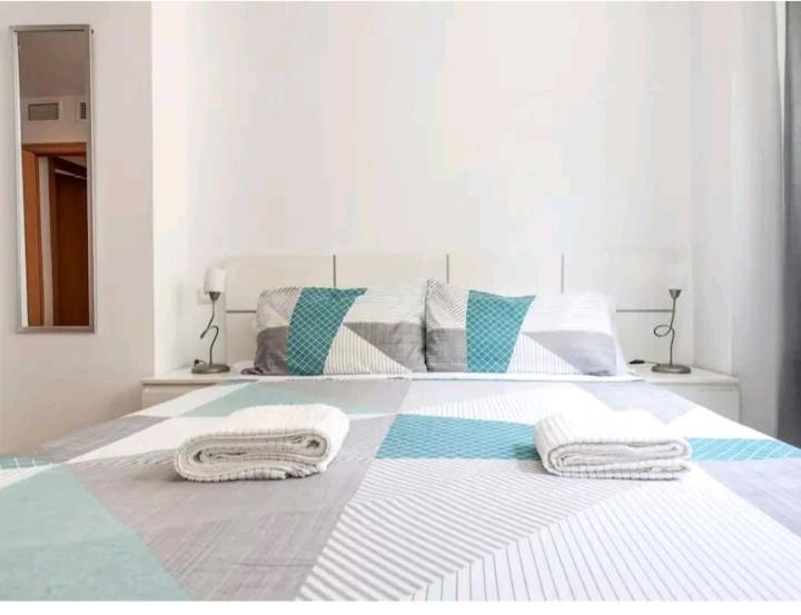 Apartamento Con Patio Y Piscina Cerca De Sevilla 拉阿尔加瓦 外观 照片